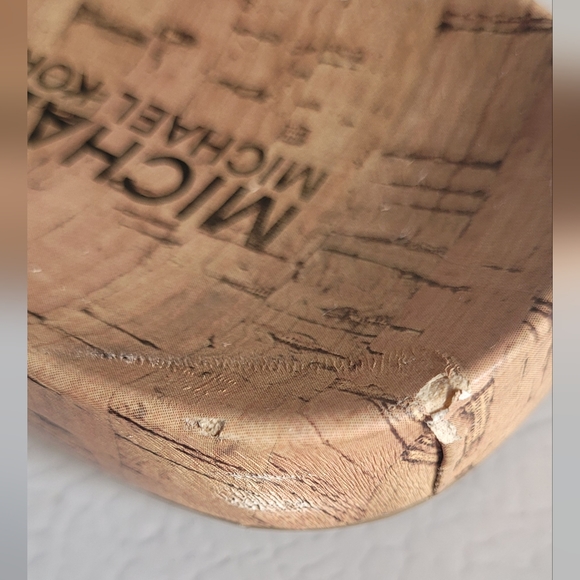 Michael Kors youth sandal - Picture 9 of 16